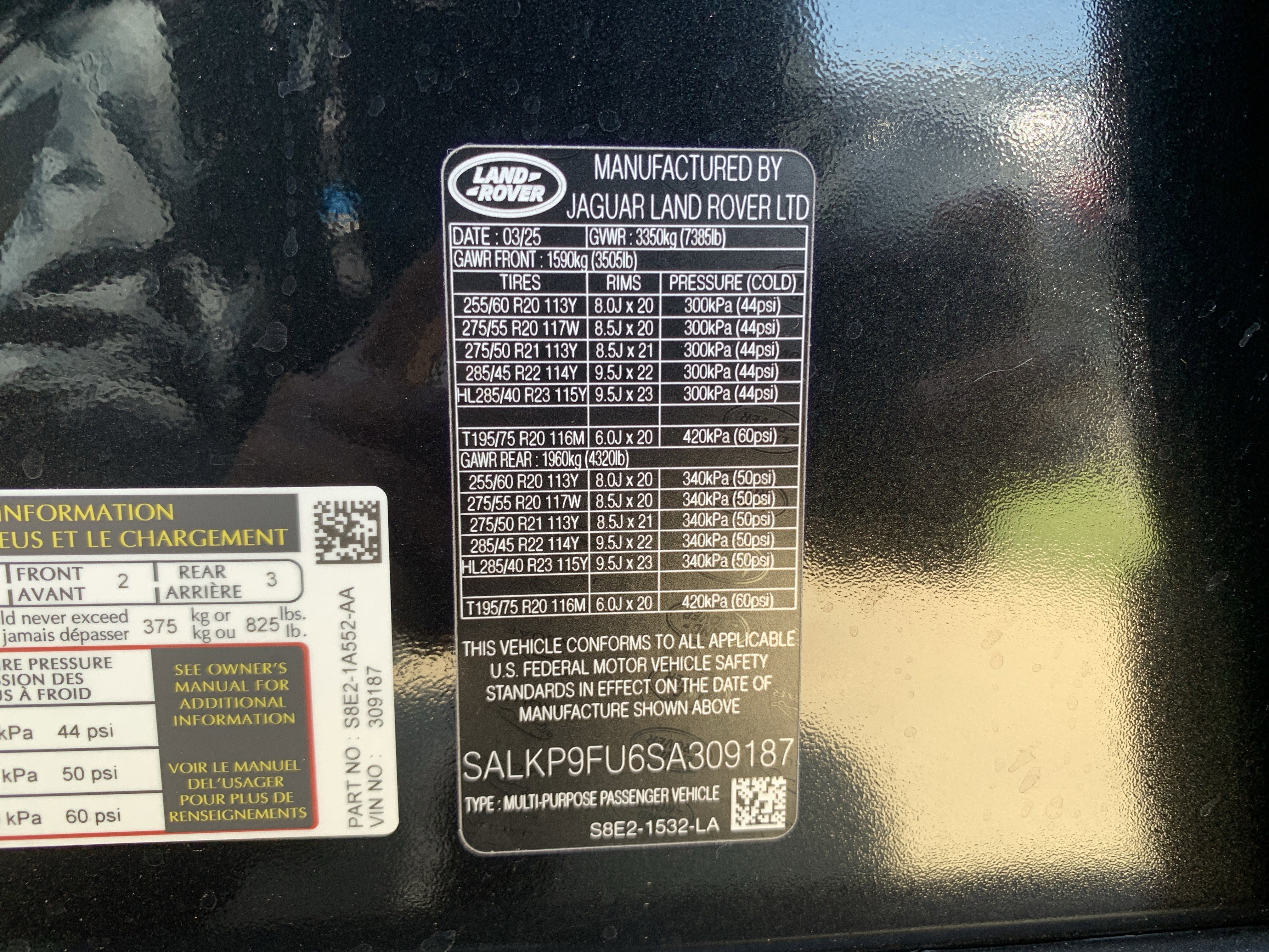 Used 2025 Land Rover Range Rover SE AWD/4WD image 36