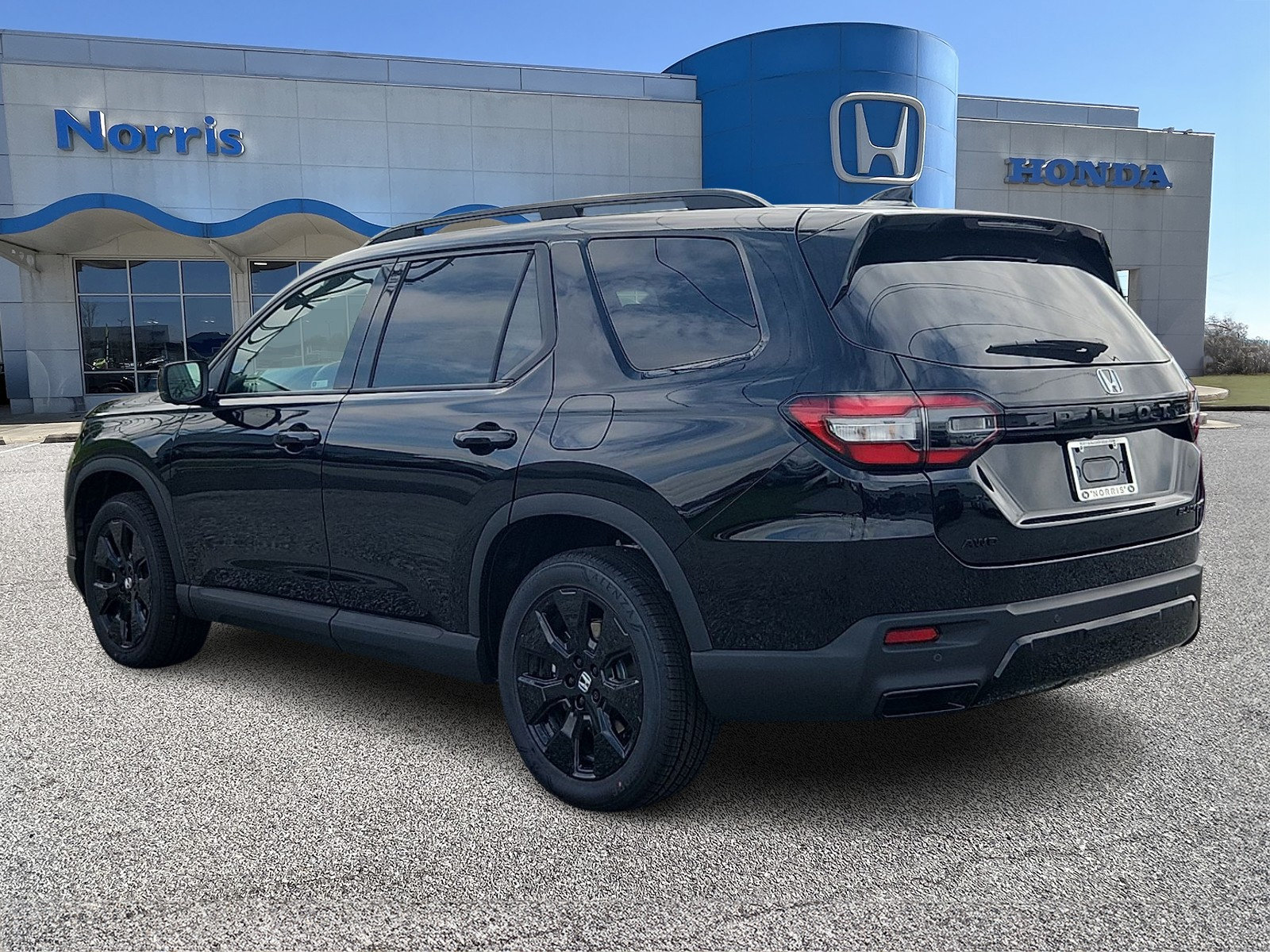 New 2026 Honda Pilot Black Edition image 3