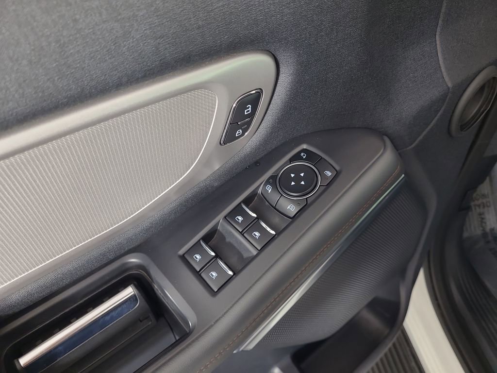 Used 2025 Ford Expedition Max Active AWD/4WD image 17