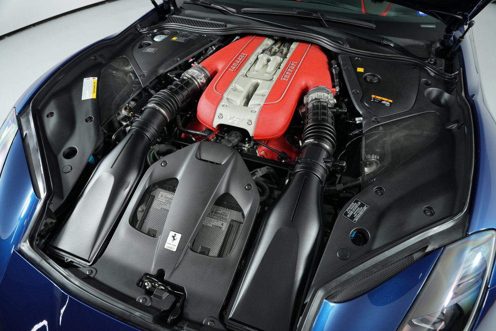 Certified 2019 Ferrari 812 Superfast RWD image 4