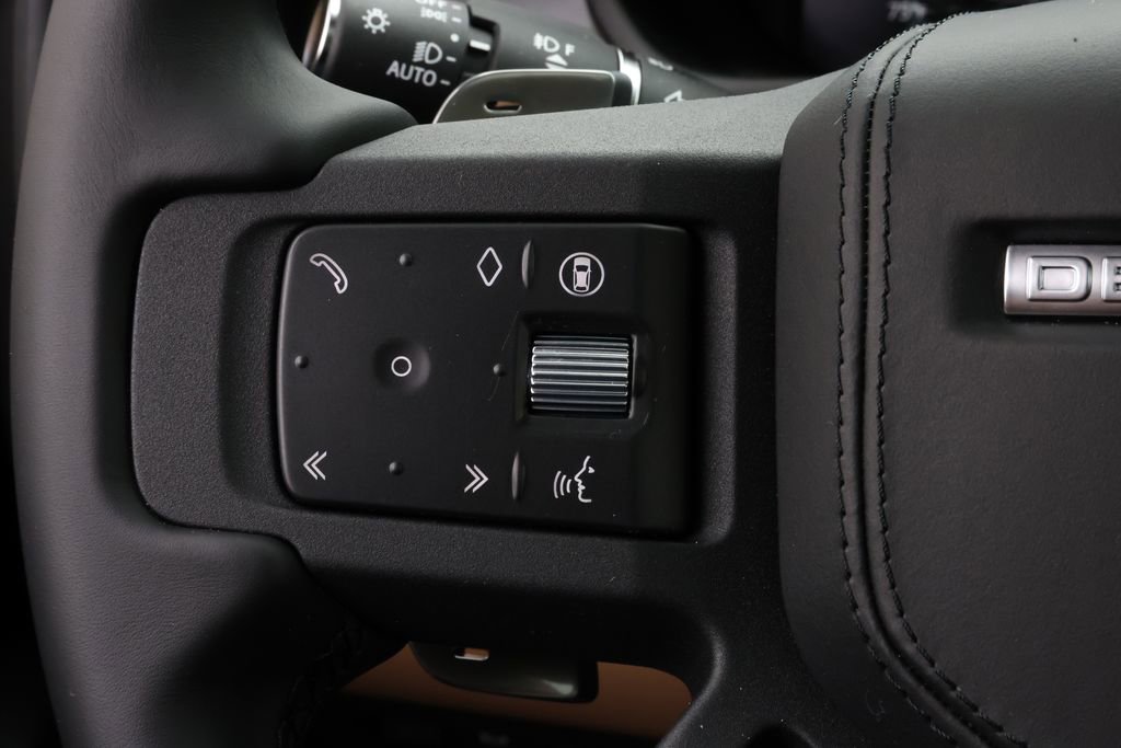 New 2026 Land Rover Defender 110 V8 AWD/4WD image 22