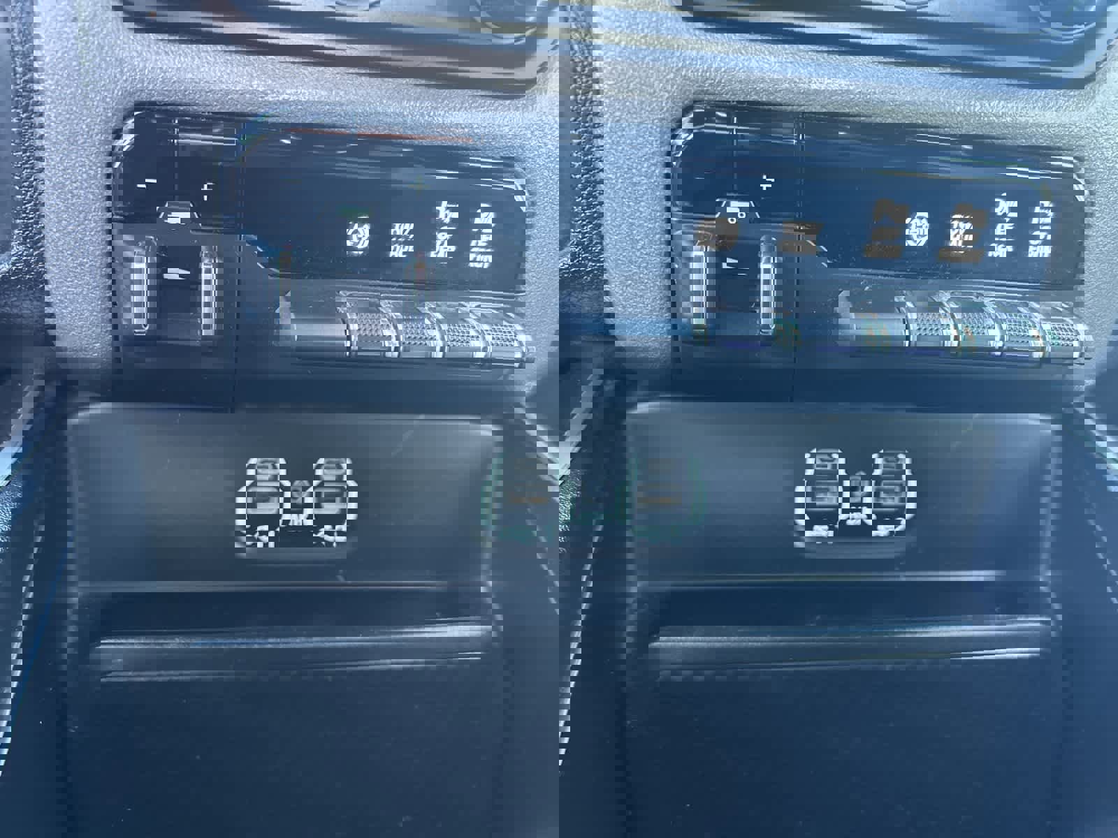 Used 2024 RAM 2500 Big Horn w/ Off Road Package image 42