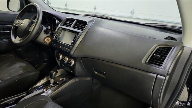 Used 2023 Mitsubishi Outlander Sport ES image 22