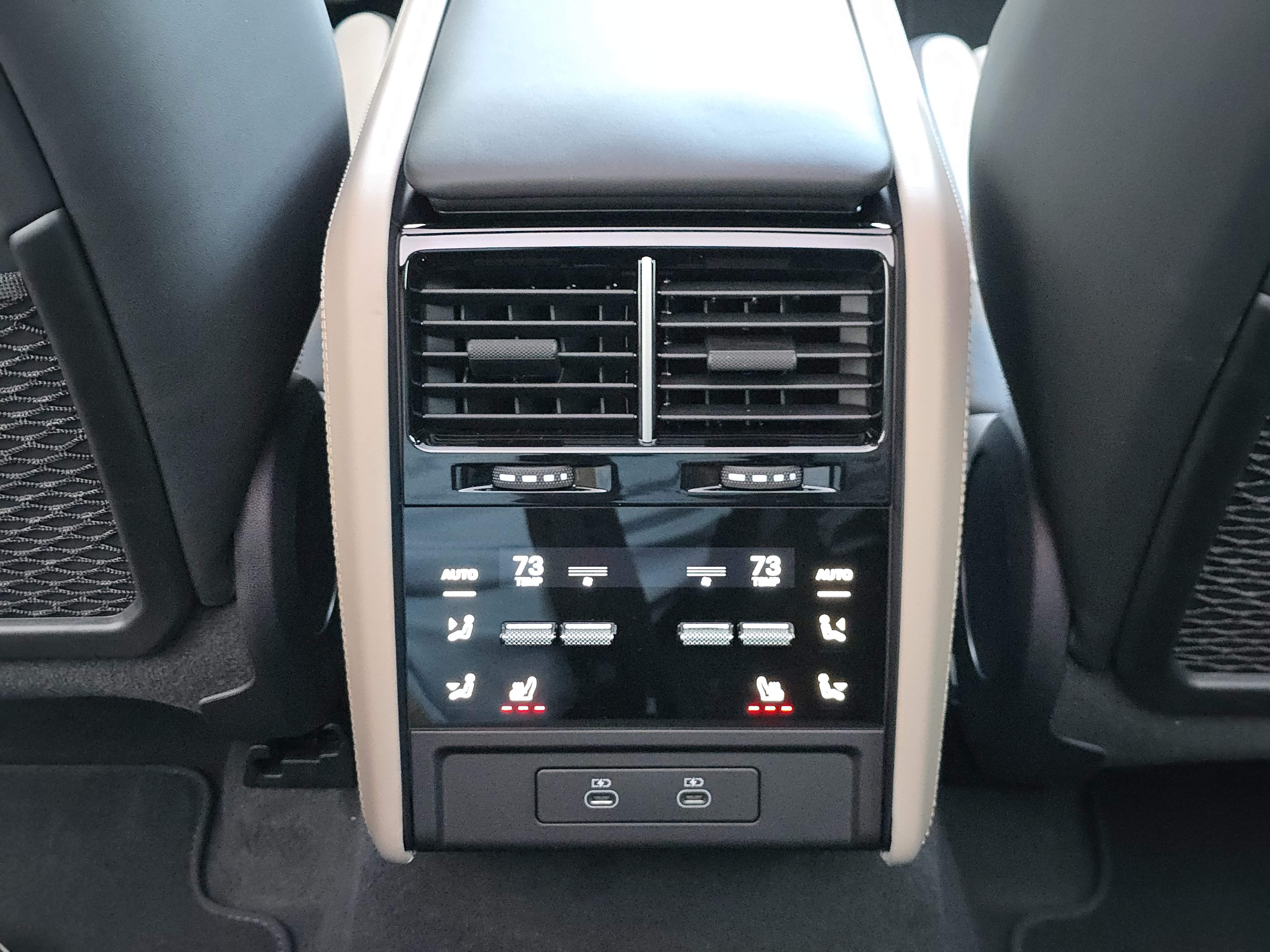 Certified 2026 Porsche Cayenne Electric AWD/4WD image 24
