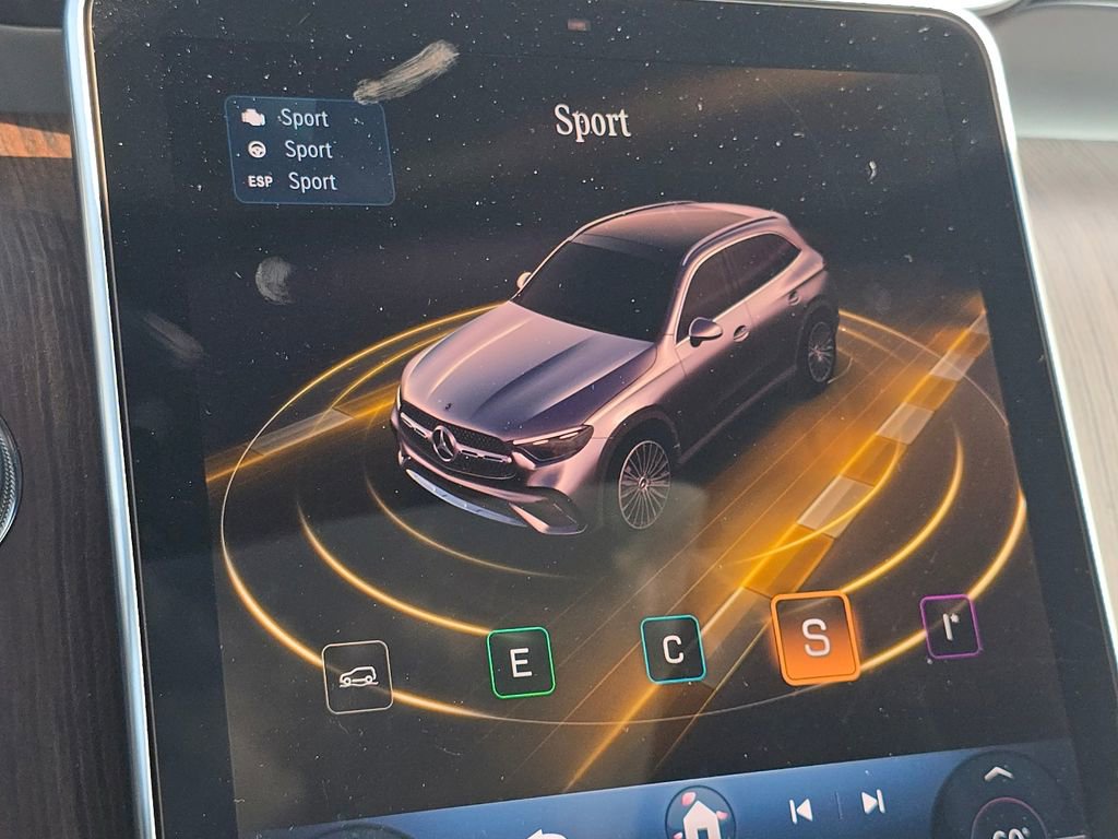 Certified 2026 Mercedes-Benz GLC 300 4MATIC image 35