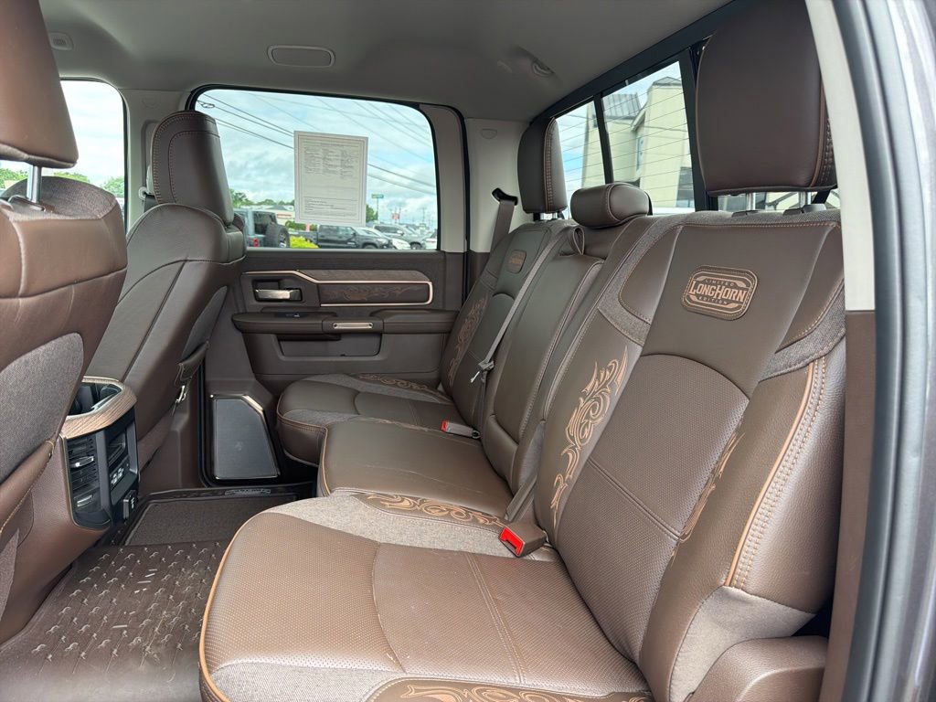 Used 2026 RAM 3500 Longhorn AWD/4WD image 19