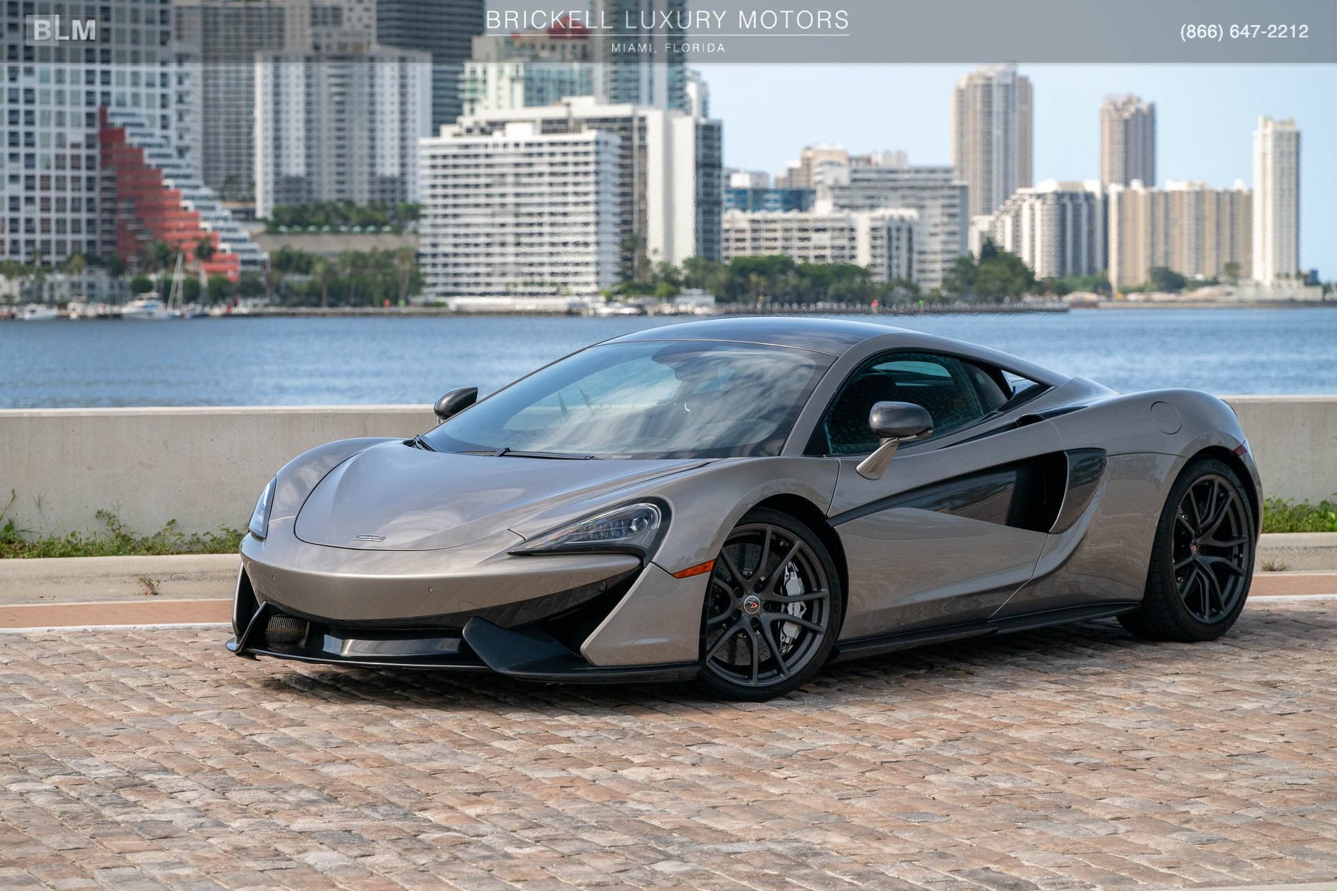 Used 2018 McLaren 570S Coupe RWD image 12