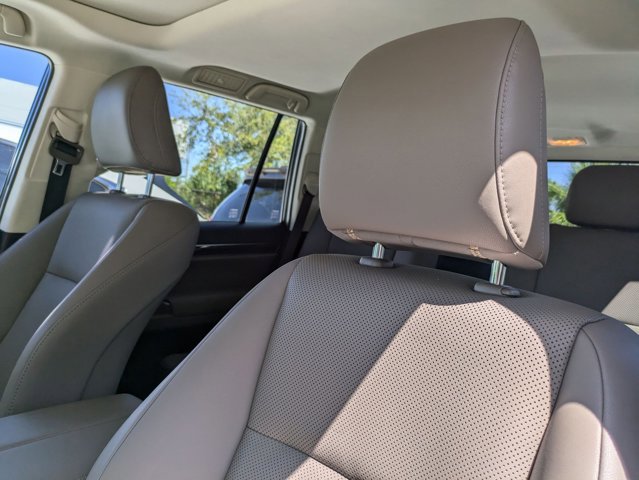 Used 2023 Lexus GX 460 Premium image 5