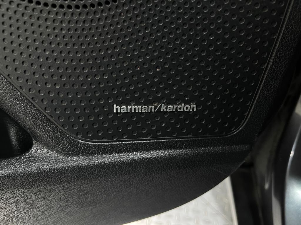 Used 2018 Kia Niro EX w/ EX Touring Graphite Edition image 15