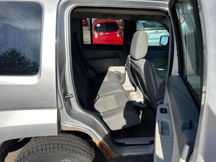 Used 2008 Jeep Liberty Sport w/ Popular Equipment Group AWD/4WD image 28