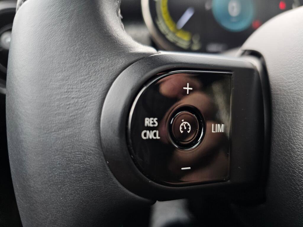 Used 2023 MINI Cooper SE image 44