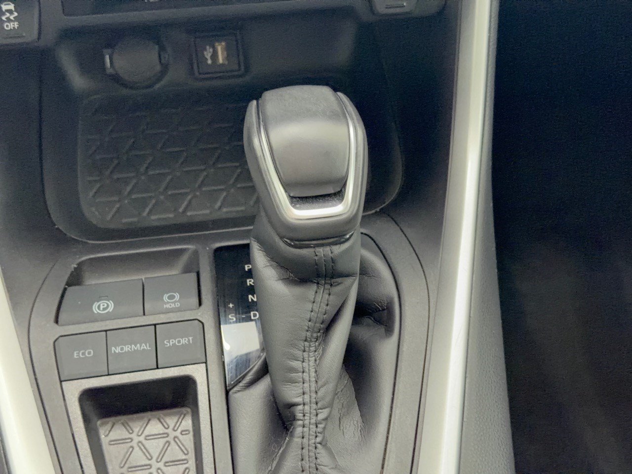 Certified 2023 Toyota RAV4 XLE Premium FWD image 21