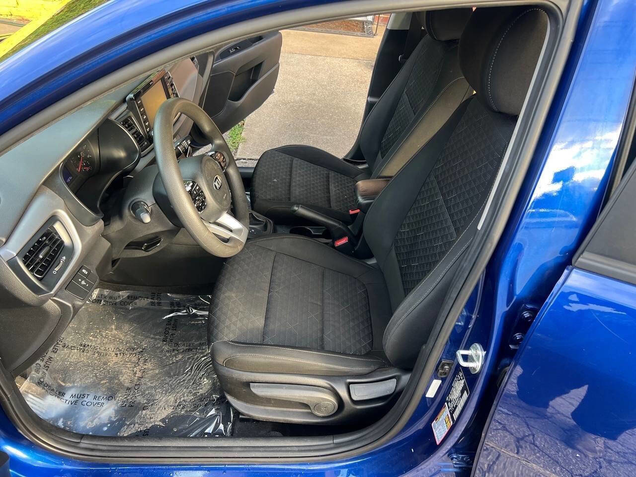 Used 2019 Kia Rio S image 9