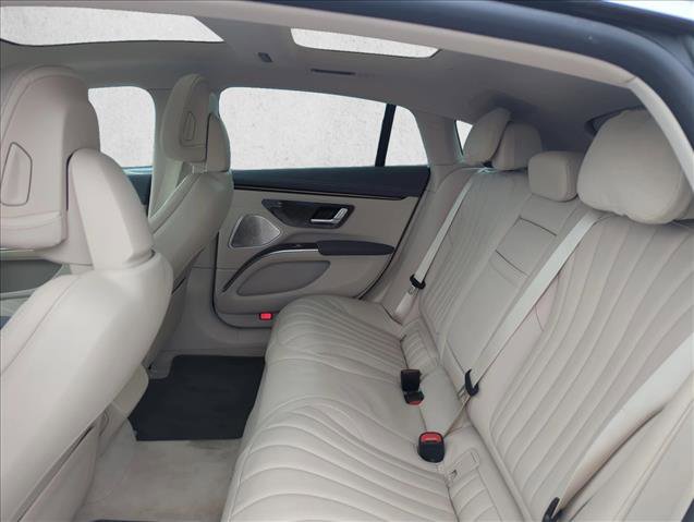 Used 2022 Mercedes-Benz EQS 450+ Sedan image 17