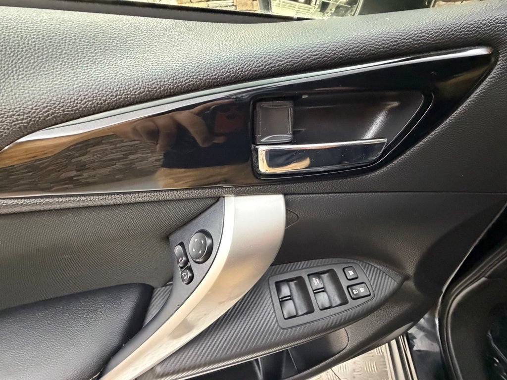 Used 2019 Mitsubishi Eclipse Cross SE AWD/4WD image 46