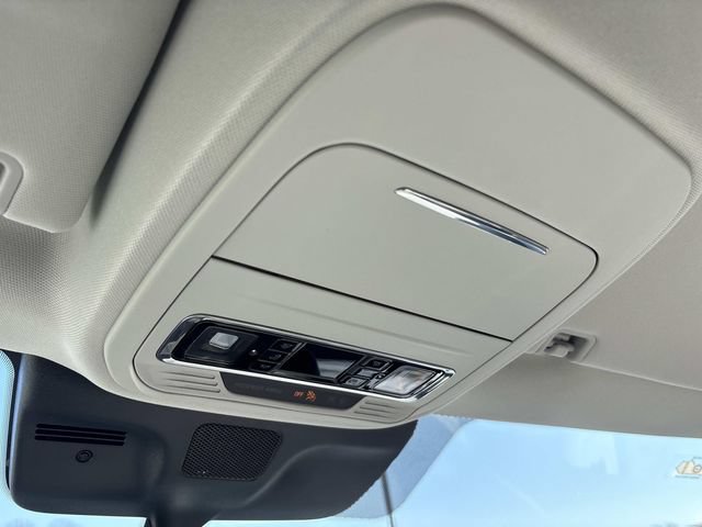 New 2026 Lincoln Navigator L Premier AWD/4WD image 29
