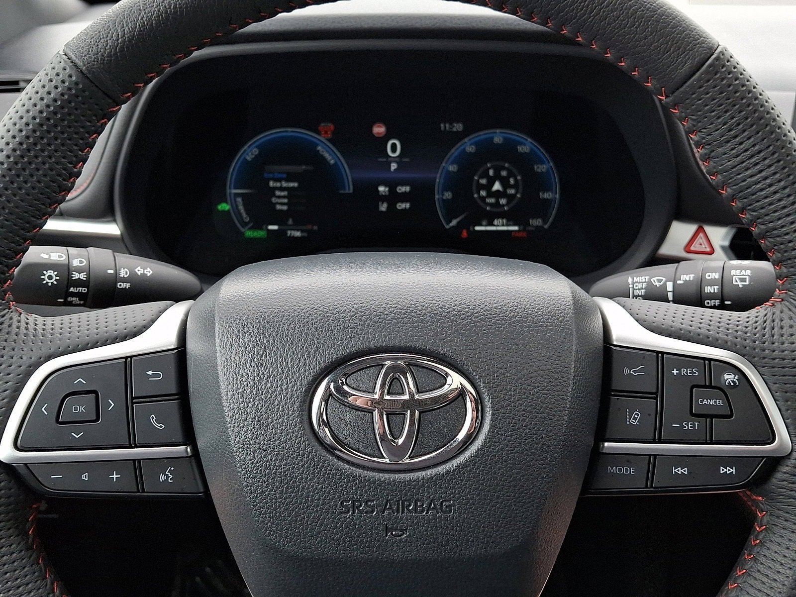 Used 2025 Toyota Sienna XSE FWD image 20