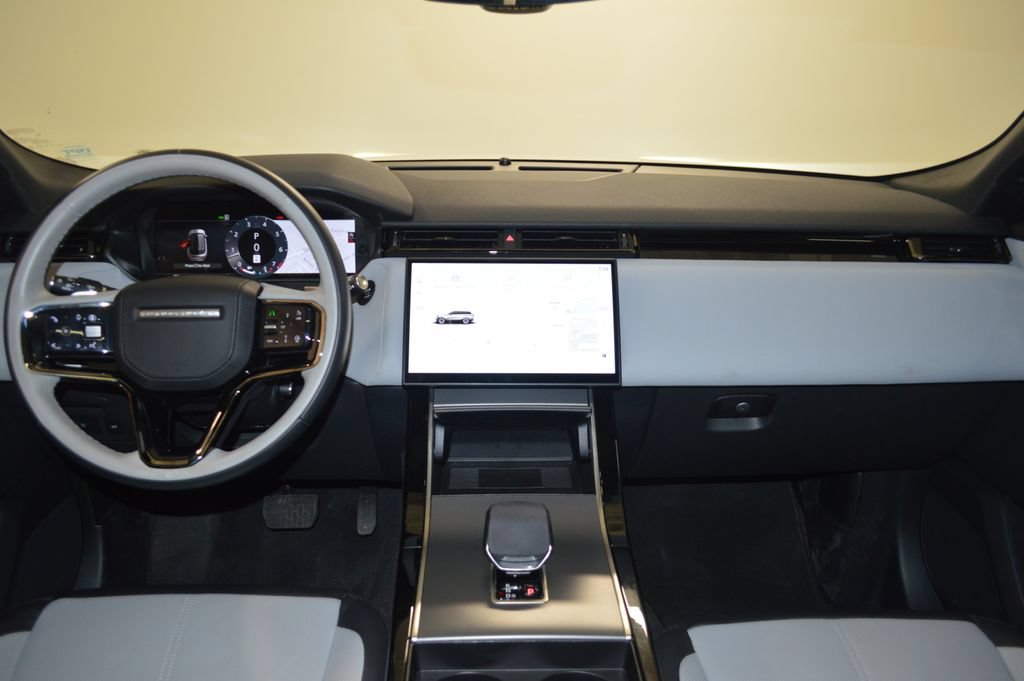 Used 2026 Land Rover Range Rover Velar S AWD/4WD image 36