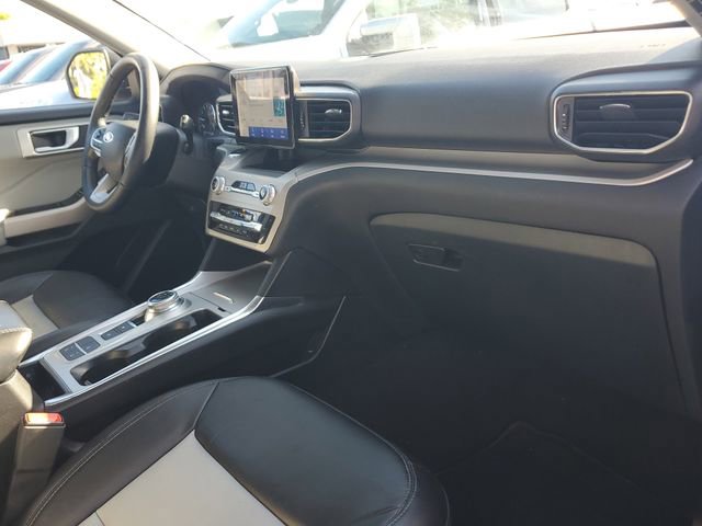 Used 2023 Ford Explorer XLT w/ Equipment Group 202A image 11