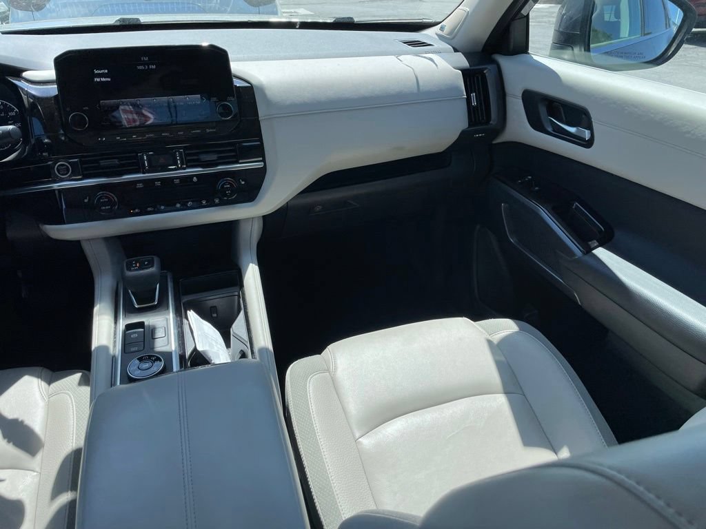 Certified 2023 Nissan Pathfinder SL w/ SL Premium Package AWD/4WD image 12