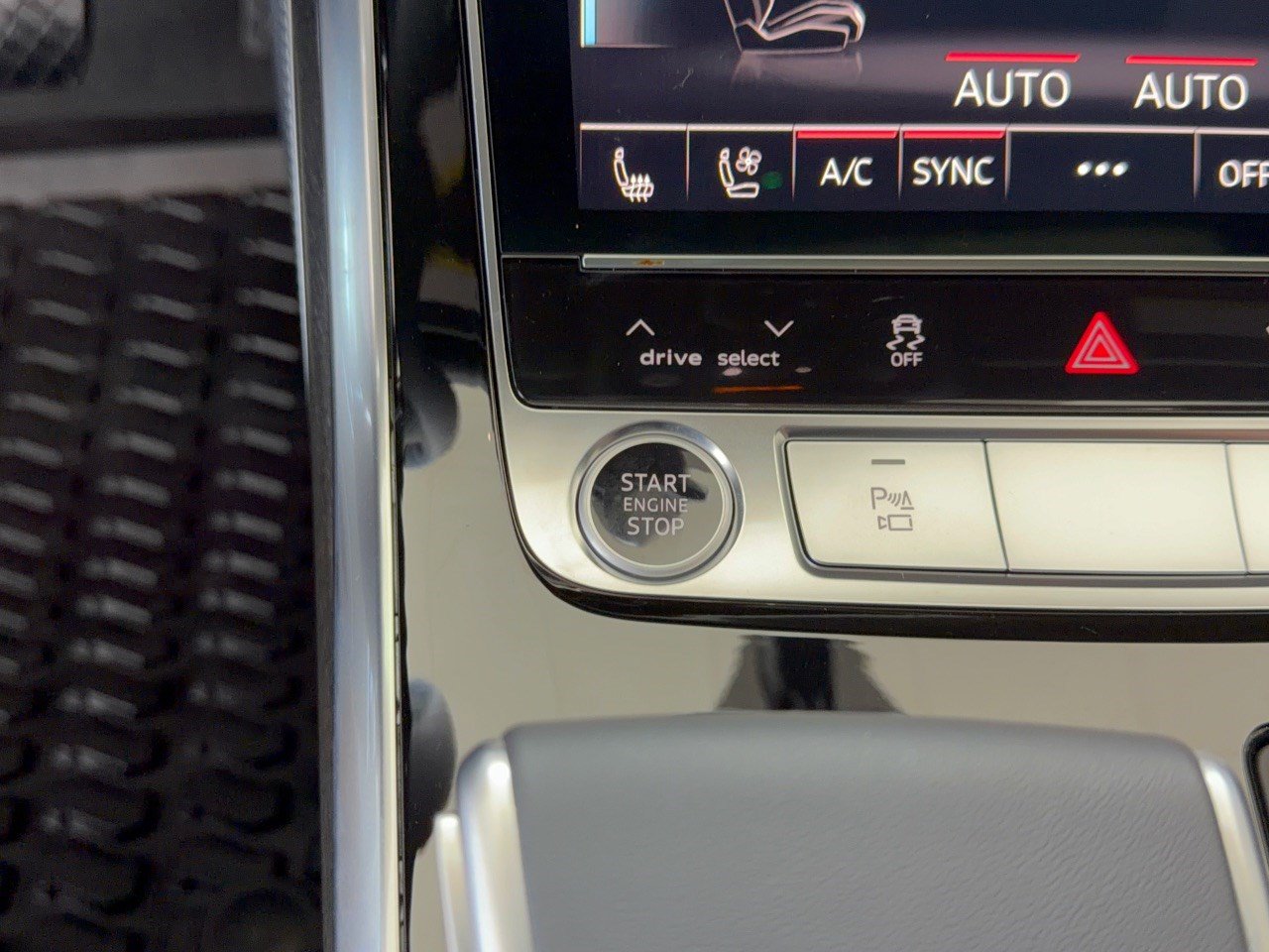 New 2026 Audi Q8 Premium Plus AWD/4WD image 20