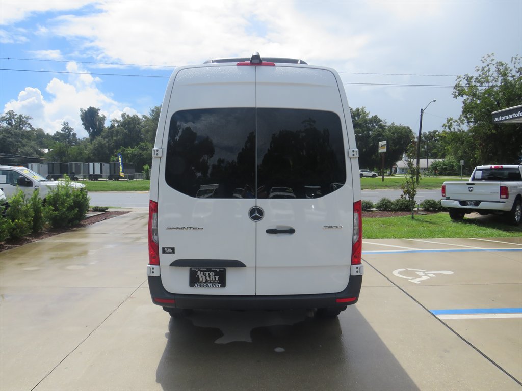 Used 2024 Mercedes-Benz Sprinter 2500 image 16