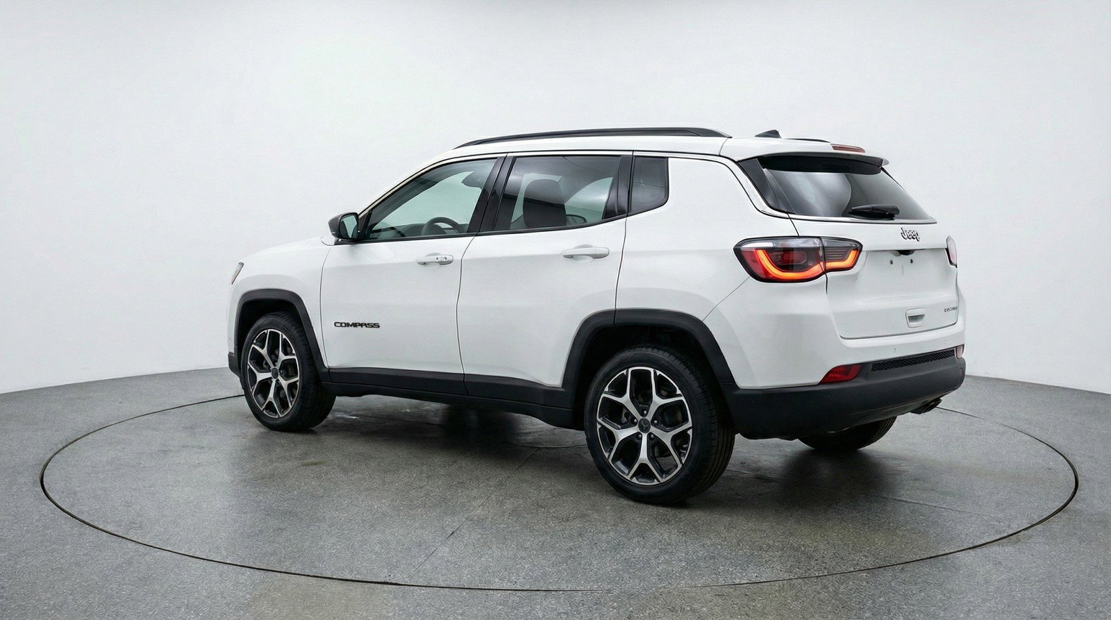 Used 2025 Jeep Compass Limited image 6