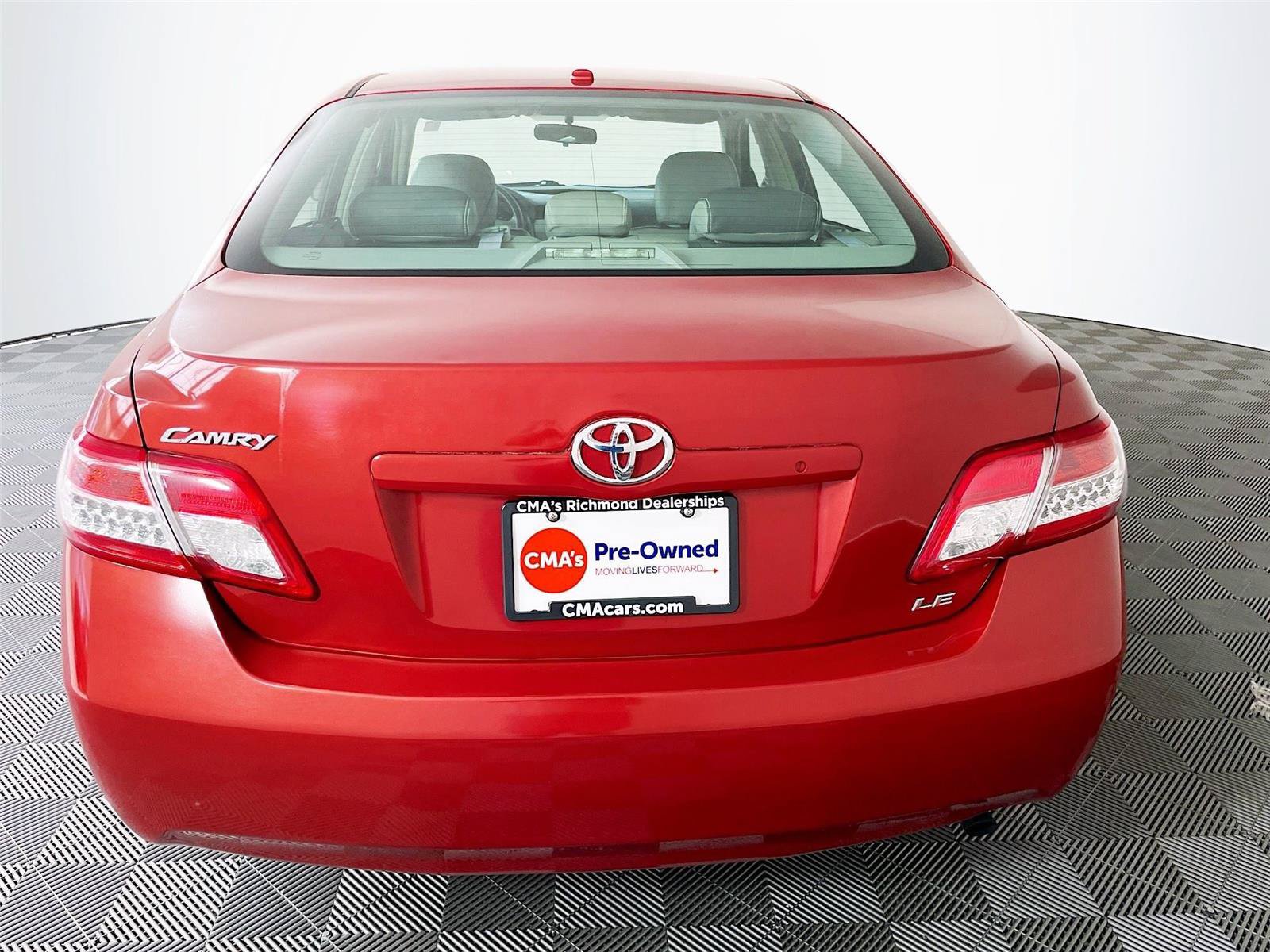 Used 2011 Toyota Camry LE FWD image 7