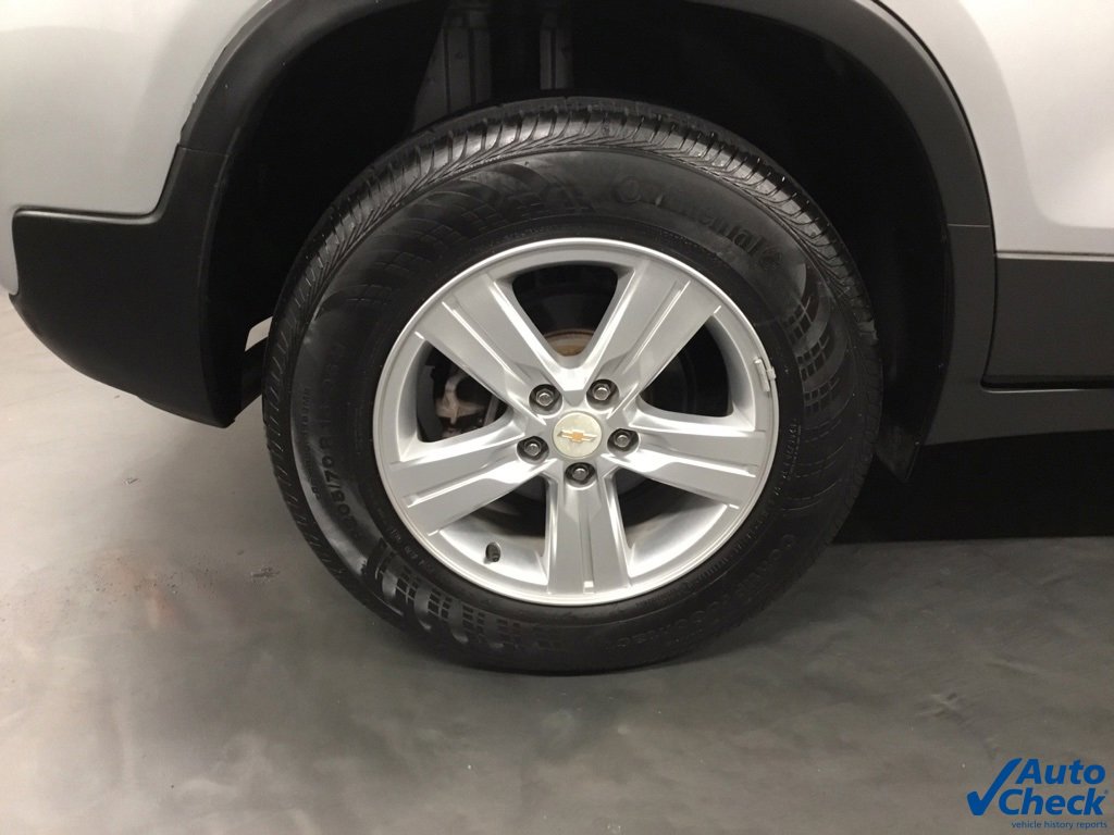 Used 2017 Chevrolet Trax LT w/ Driver Confidence Package image 19