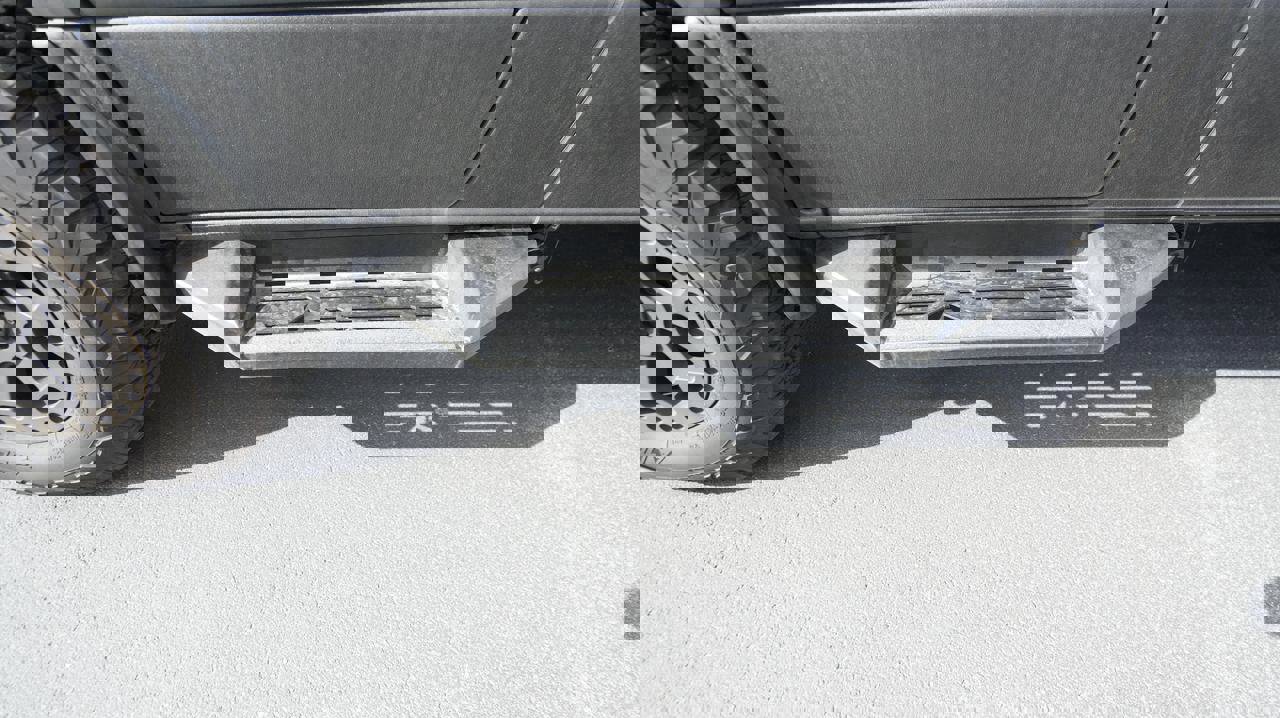 Used 2022 Mercedes-Benz Sprinter 144 Cargo image 31