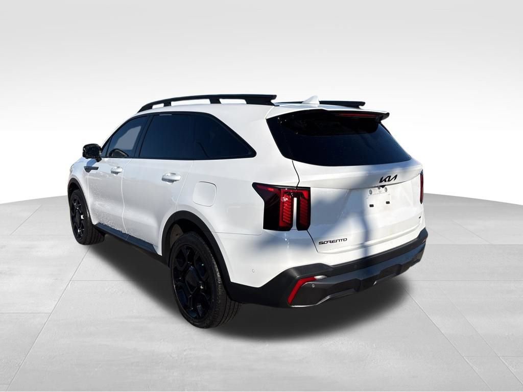 Certified 2025 Kia Sorento SX image 9