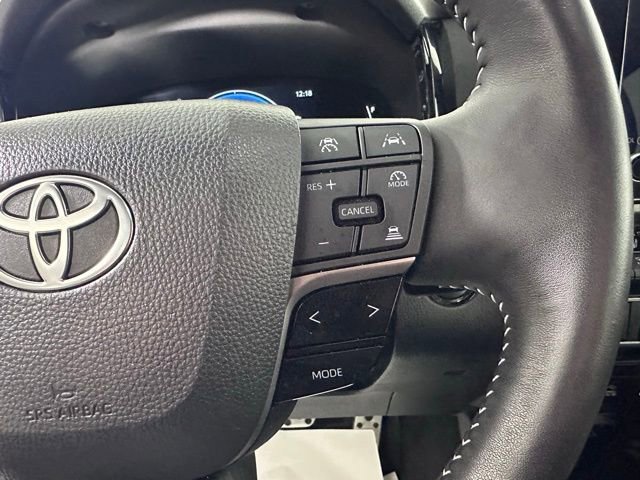 Used 2025 Toyota Camry SE w/ Convenience Package image 23