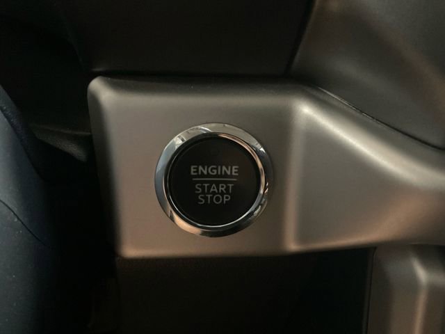 Used 2023 Ford Expedition Max XLT image 25