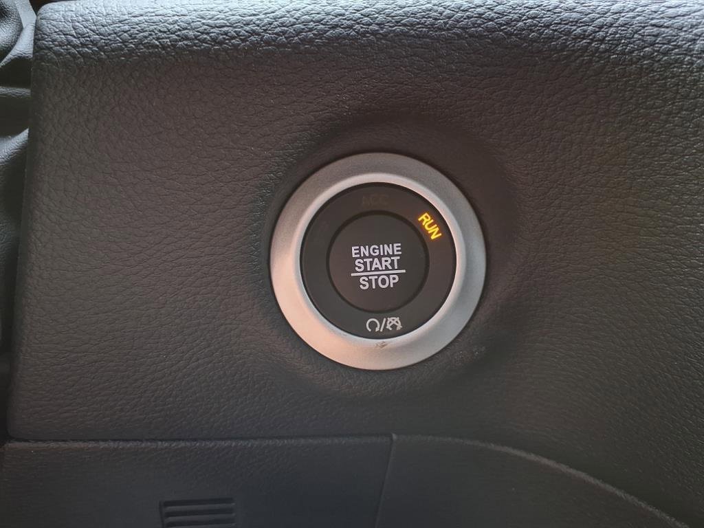 New 2026 Chrysler Pacifica Select image 21