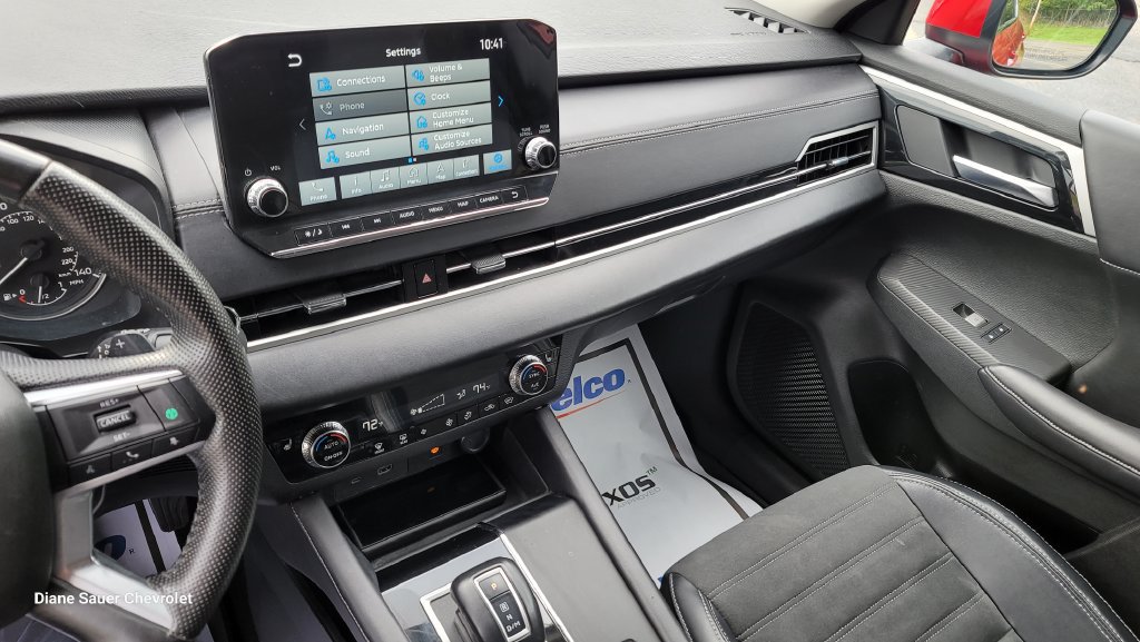 Used 2024 Mitsubishi Outlander AWD image 21