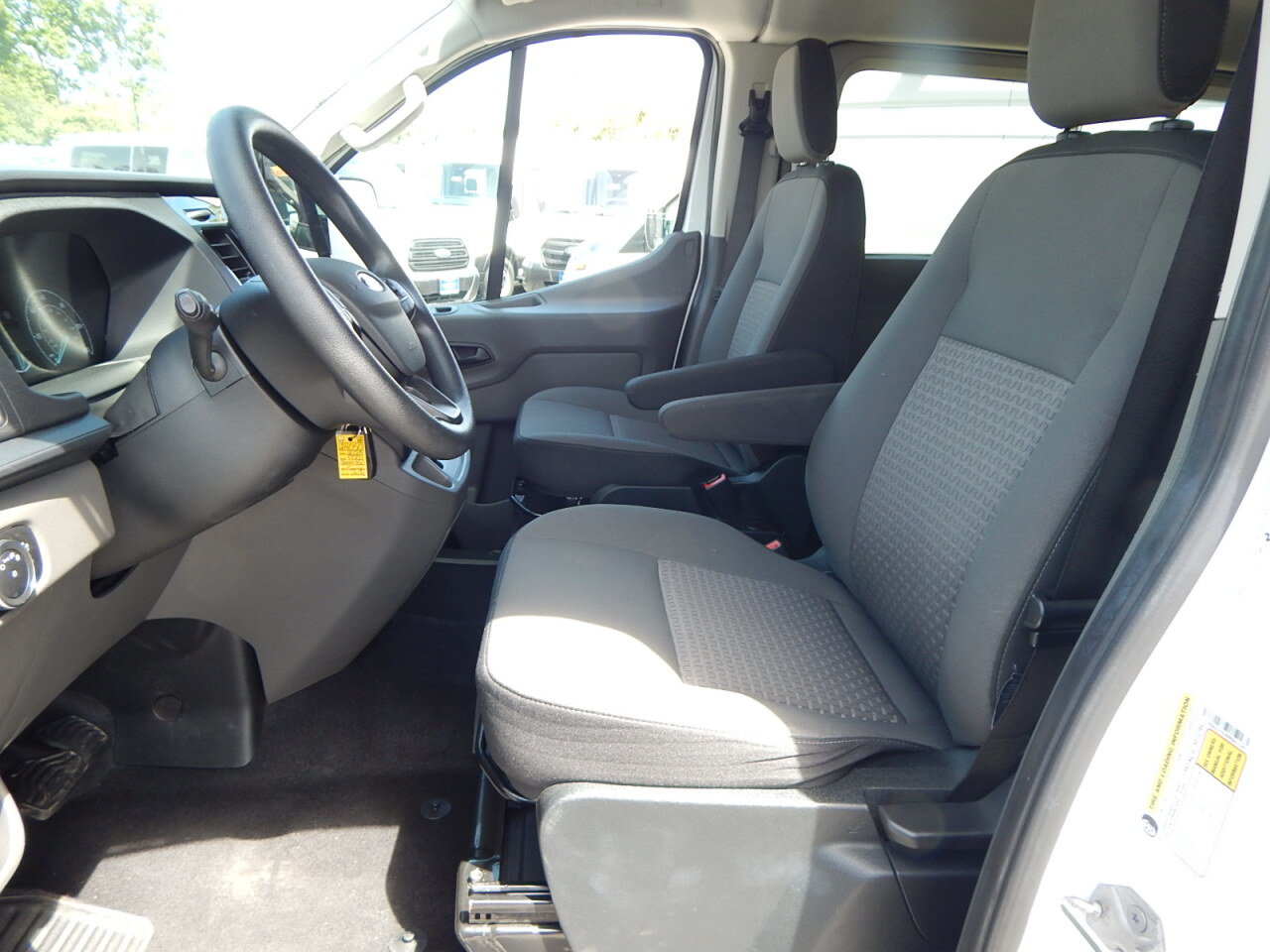 Used 2023 Ford Transit 350 XLT RWD image 20