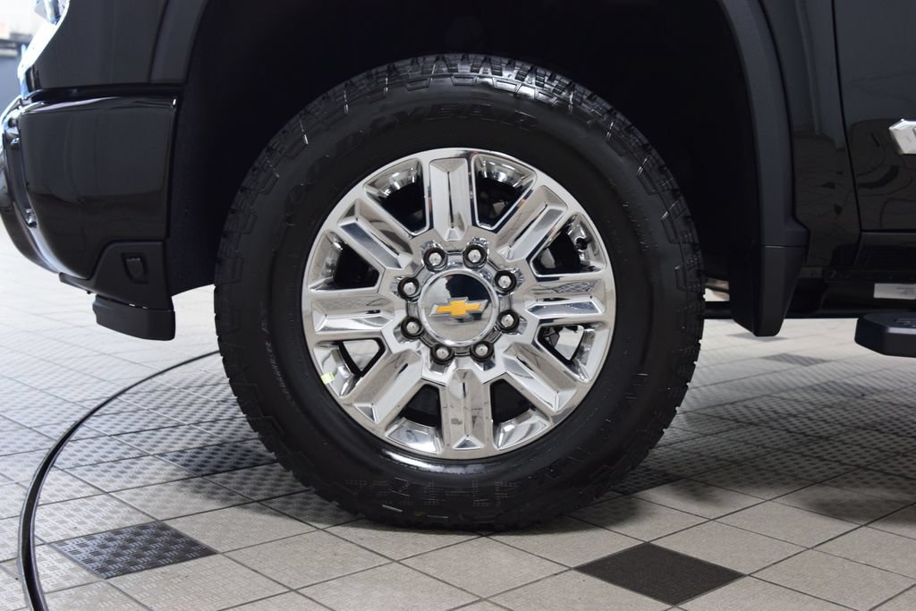 New 2026 Chevrolet Silverado 2500 High Country w/ High Country Premium Package AWD/4WD image 30