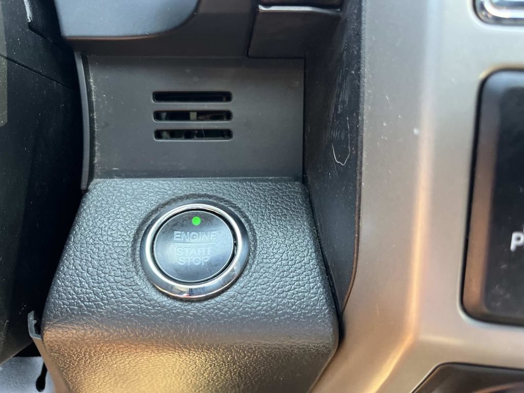 Used 2019 Ford F150 Lariat AWD/4WD image 39