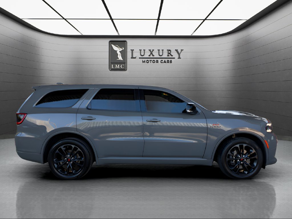 Used 2022 Dodge Durango R/T w/ Blacktop Package AWD/4WD image 9