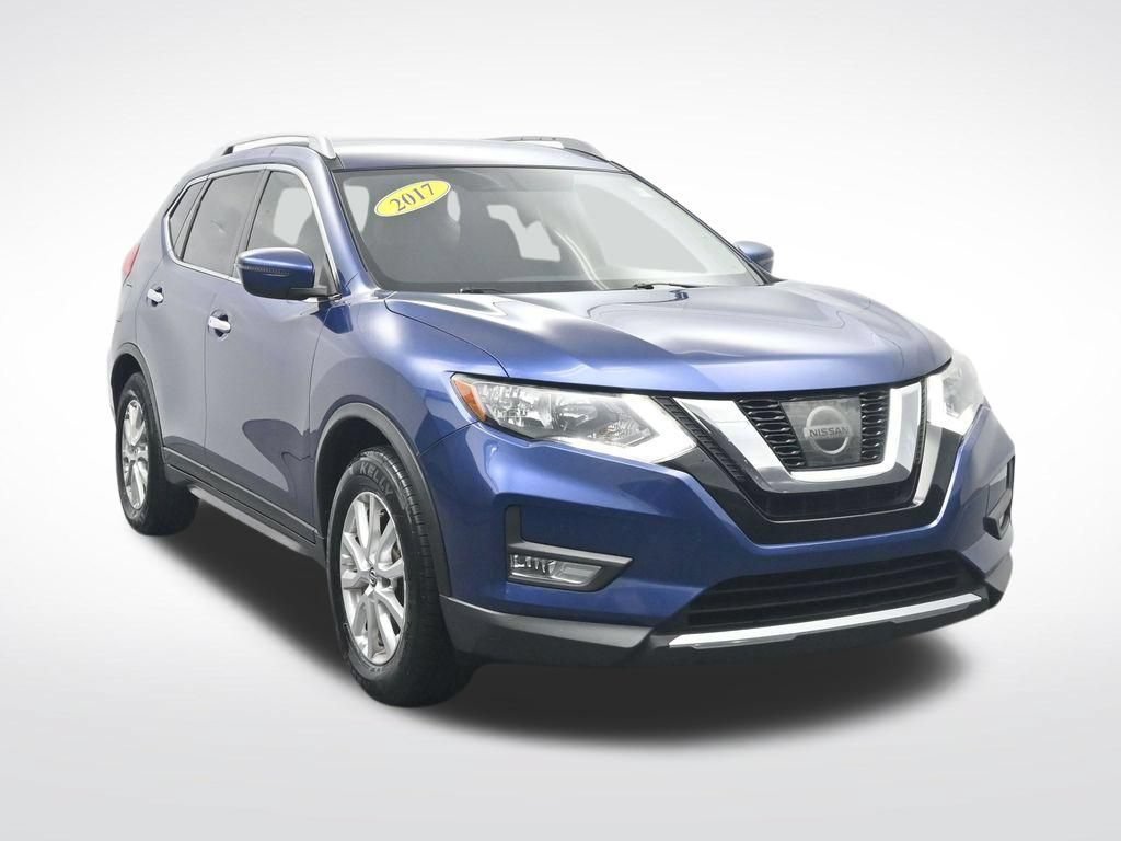 Used 2017 Nissan Rogue SV FWD image 3