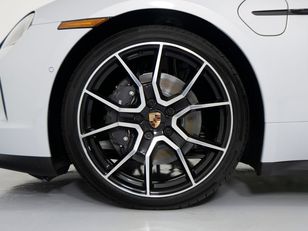 New 2026 Porsche Taycan AWD/4WD image 15