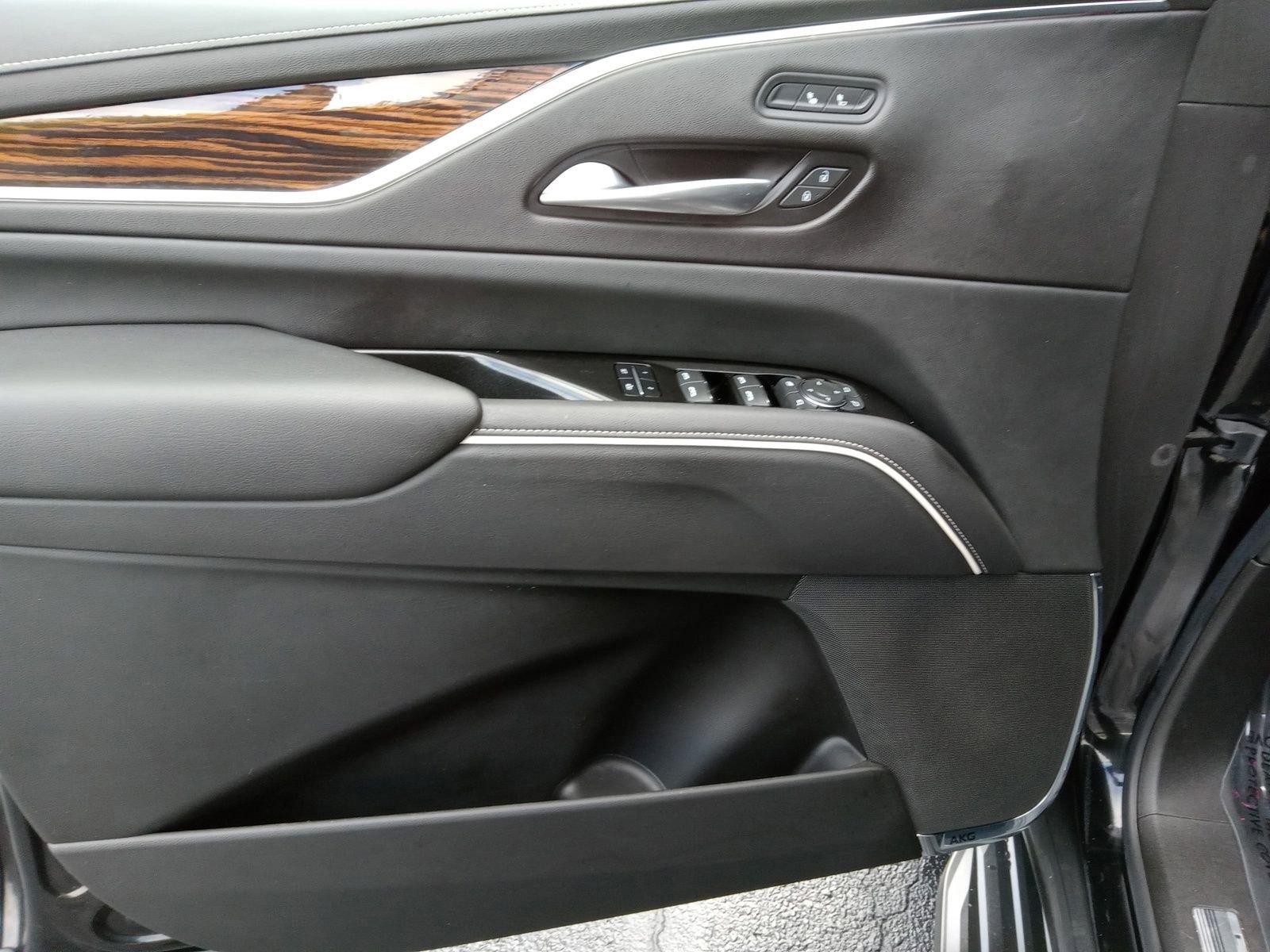 Used 2021 Cadillac Escalade ESV Luxury image 8