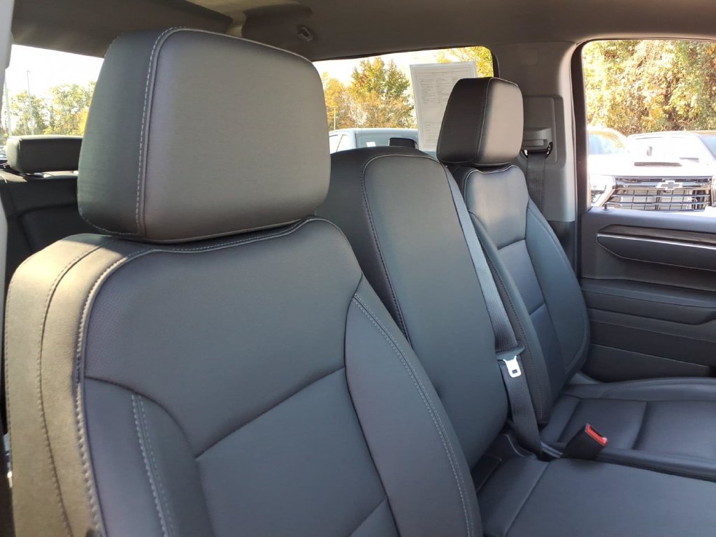 Certified 2026 GMC Sierra 1500 SLT AWD/4WD image 15