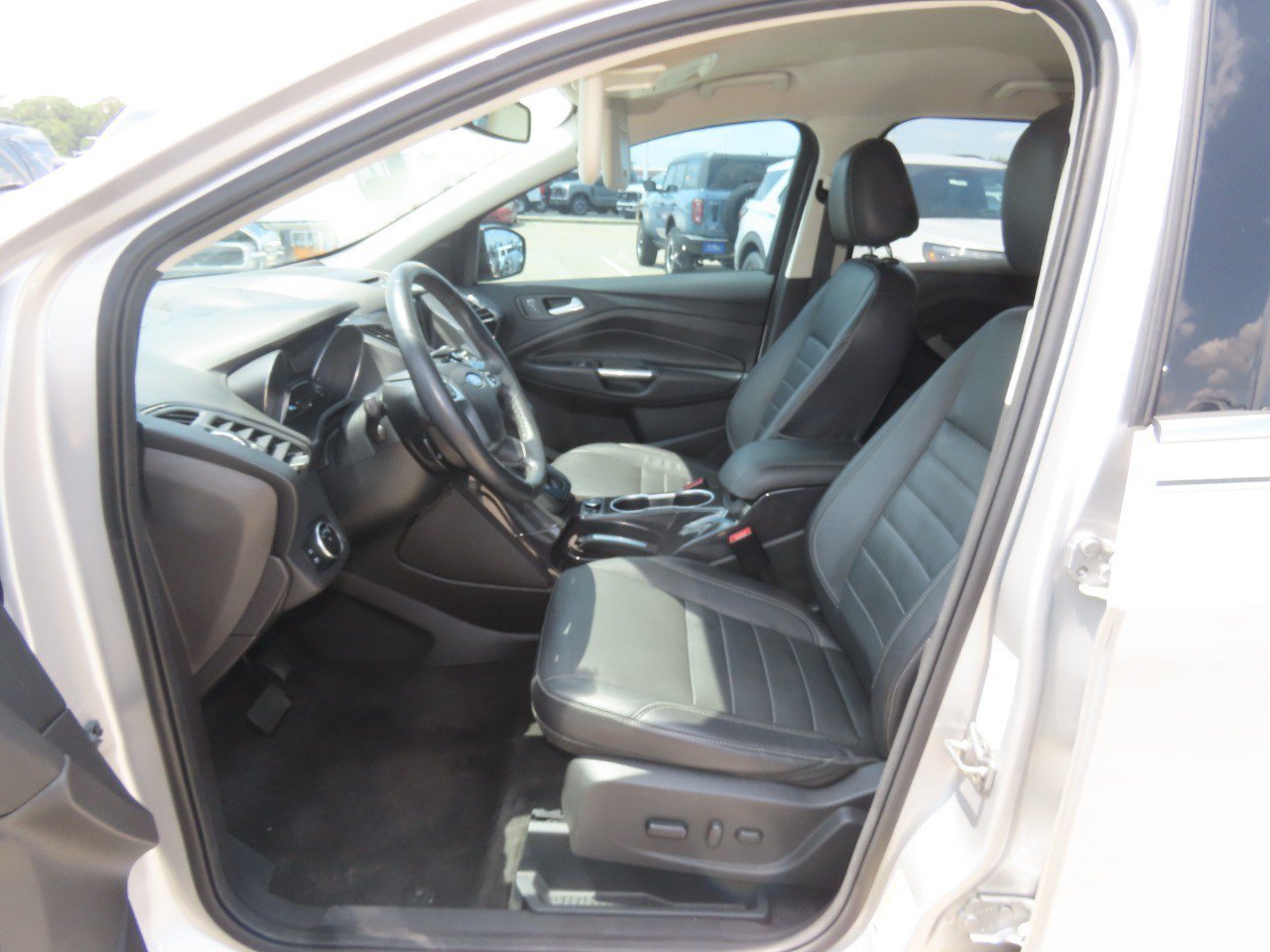 Used 2016 Ford Escape Titanium FWD image 26