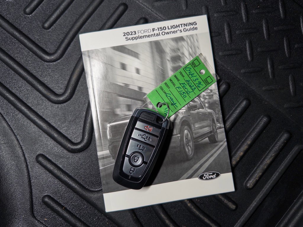 Used 2023 Ford F150 Lightning Lariat image 23