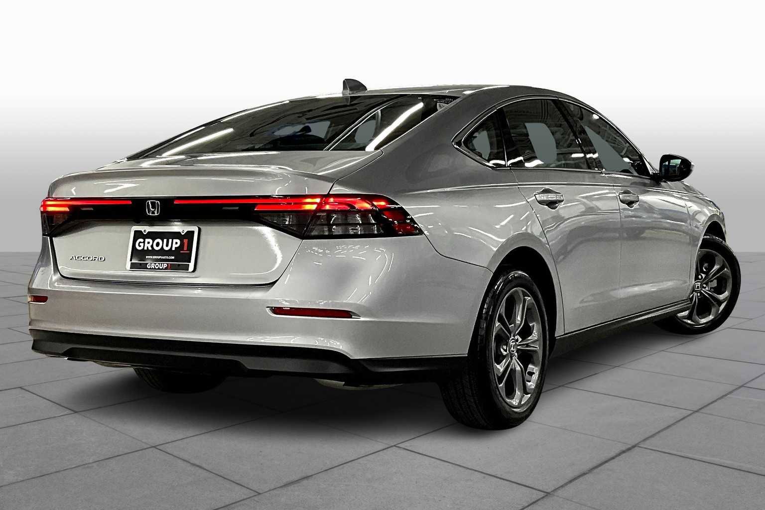 Used 2024 Honda Accord EX image 12