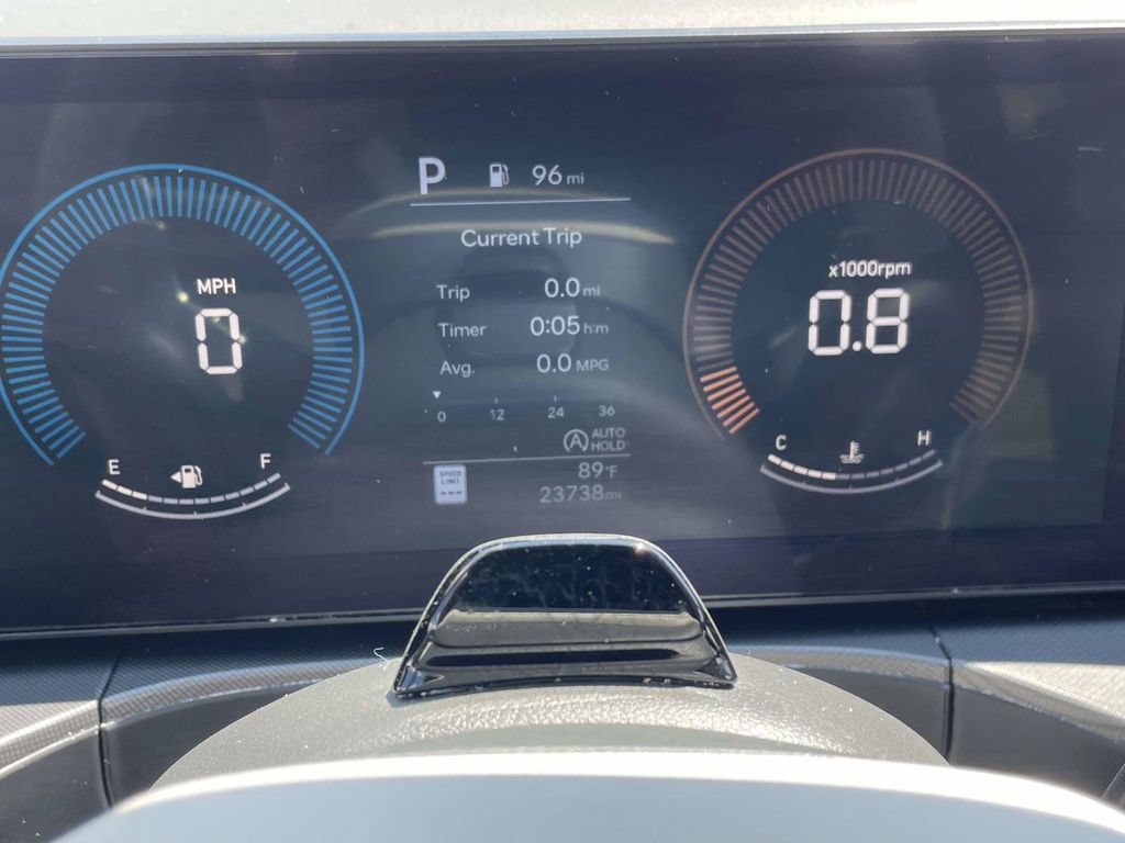 Certified 2025 Hyundai Santa Fe SEL FWD image 28