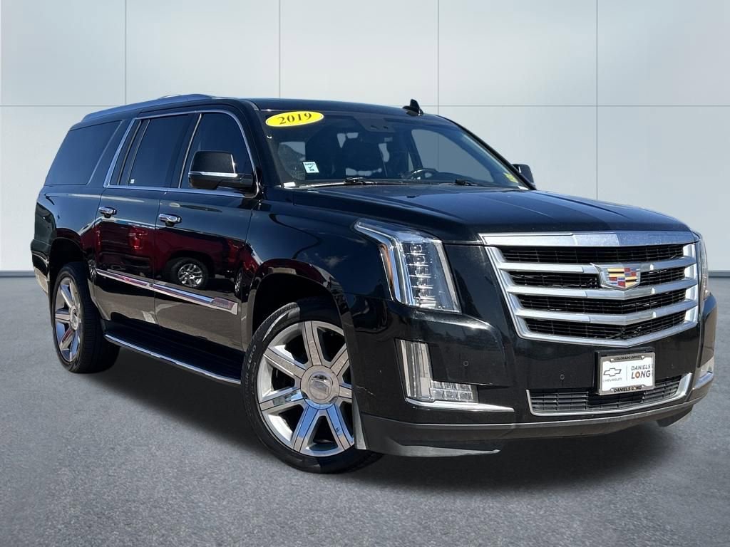 Used 2019 Cadillac Escalade ESV Luxury AWD/4WD image 37