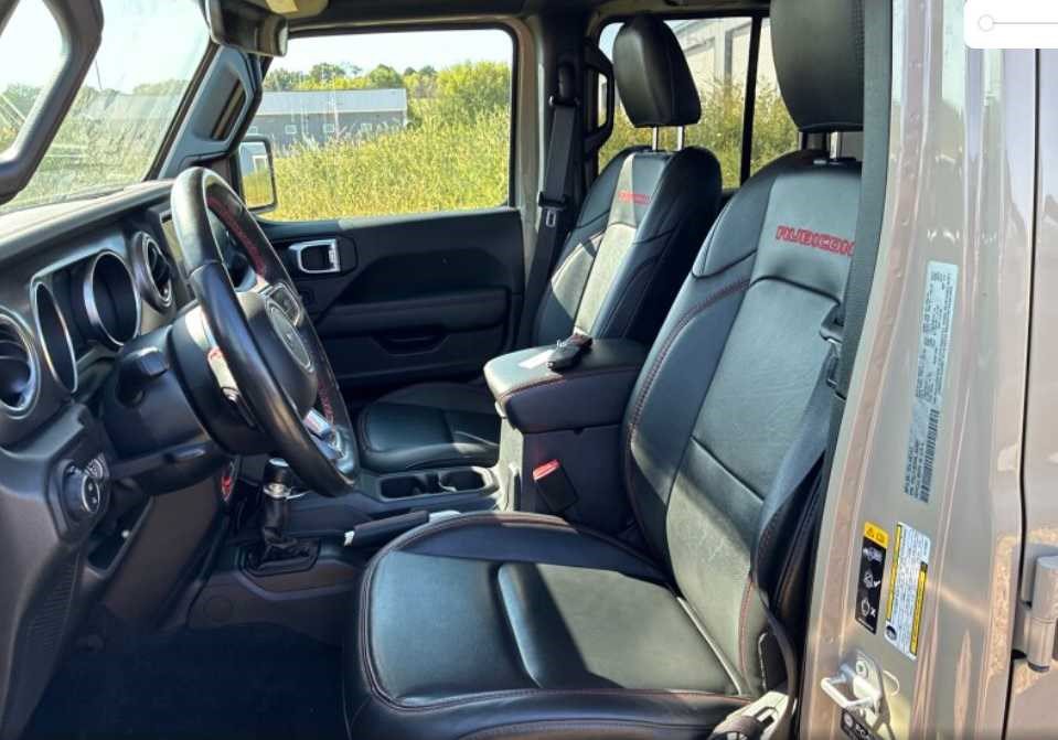Used 2022 Jeep Gladiator Rubicon w/ Cold Weather Group AWD/4WD image 6
