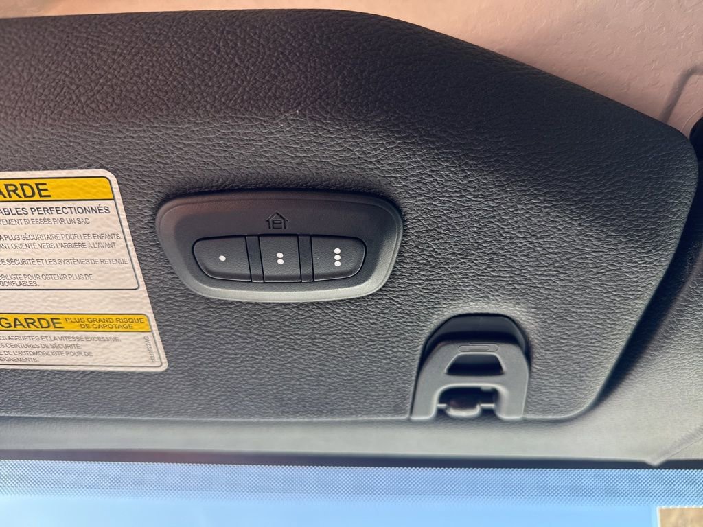 Used 2023 Jeep Wrangler Unlimited Sahara AWD/4WD image 25